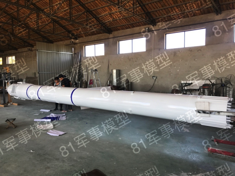 長征五號系列運(yùn)載火箭模型的制作安裝過程工廠油漆涂裝